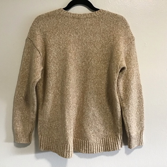 Lovely Michael Kors Sweater VNeck Ribbed Edges - Picture 4 of 7